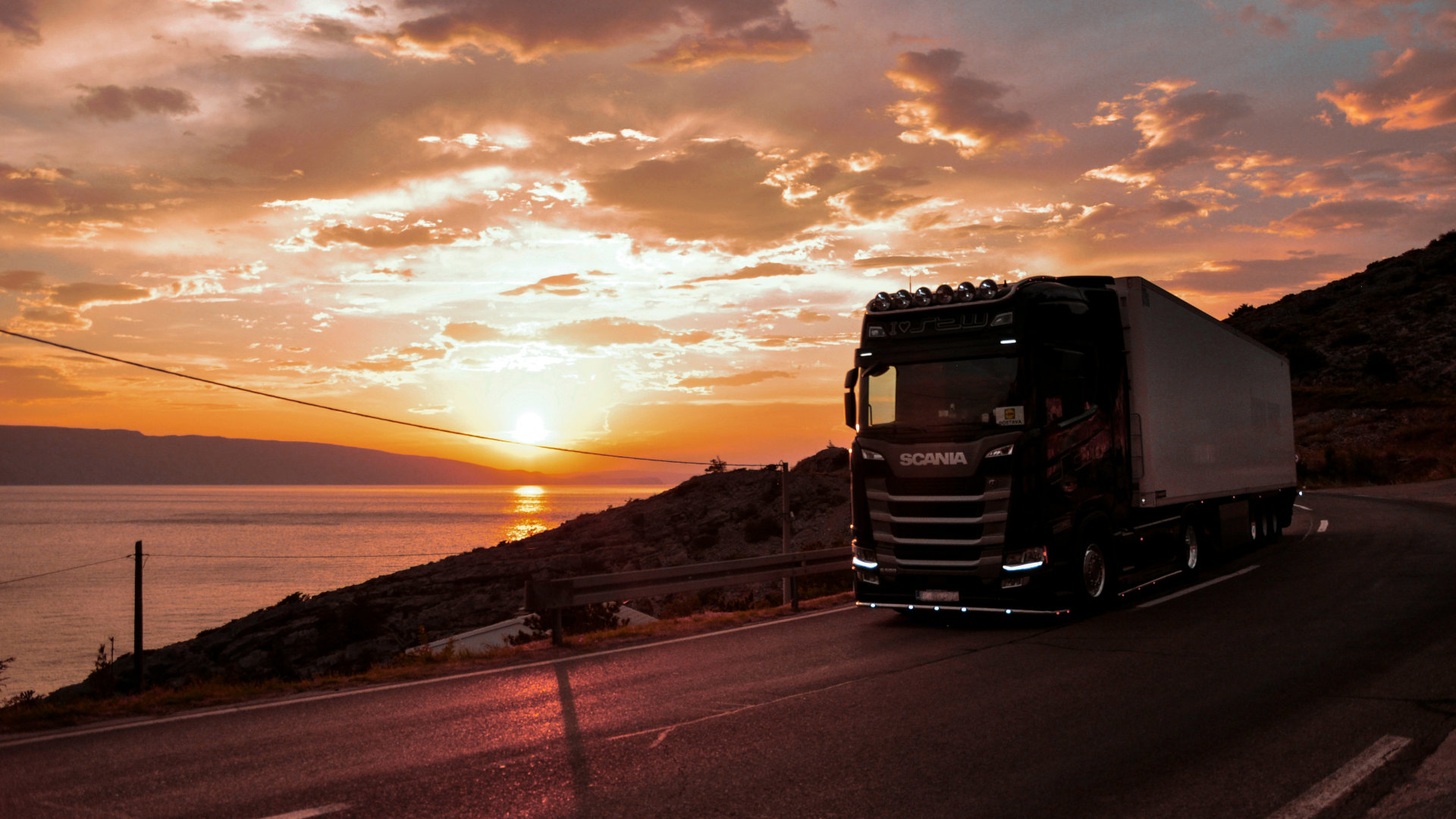 Customise Roadshow